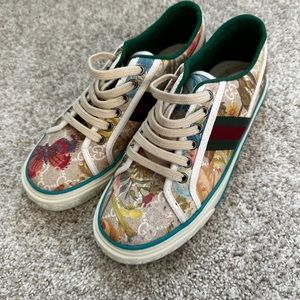 Gucci sneakers